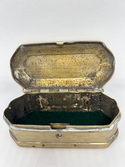 INDIAN ANTIQUE BRASS LIME / BETEL NUT BOX 19TH CENTURY