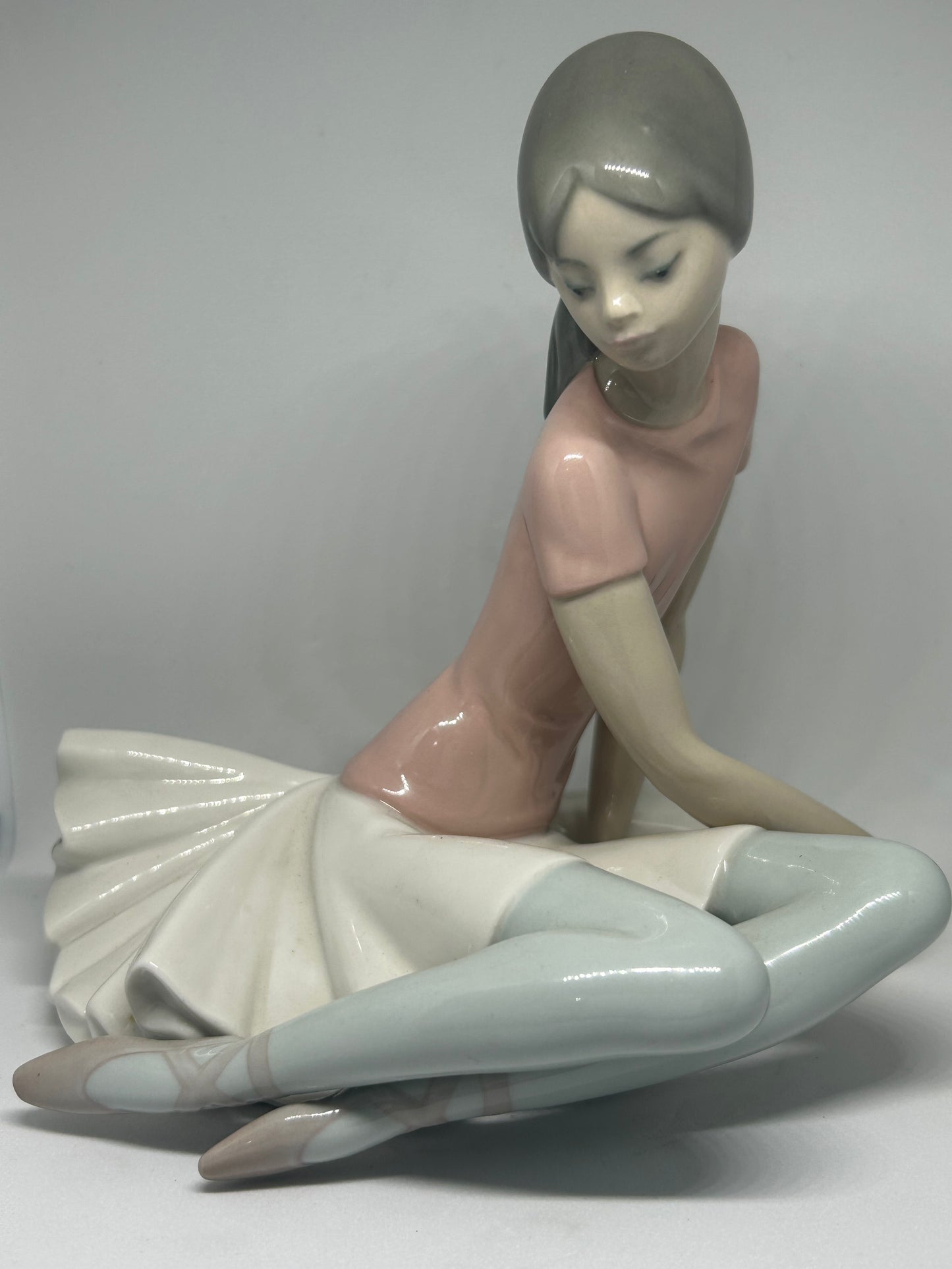 Lladro Figurine Shelly Ballerina 1357 - Retired