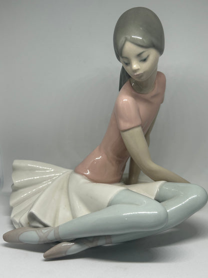 Lladro Figurine Shelly Ballerina 1357 - Retired