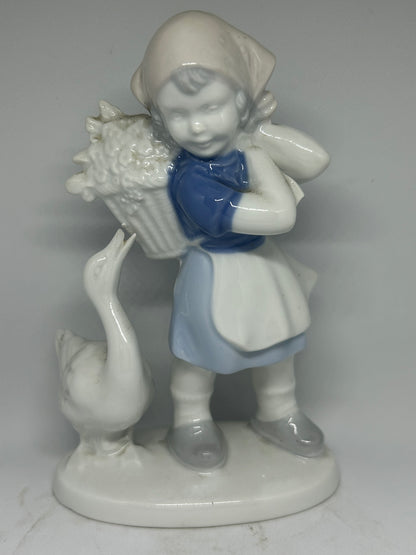 VINTAGE GEROLD PORZELLAN BAVARIA GIRL WITH GOOSE 7003/A West Germany